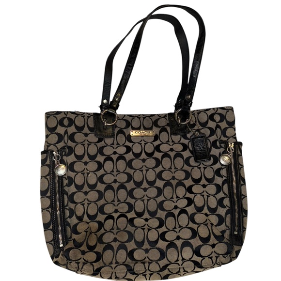 Beautiful Vintage Coach Black and Tan Shoulder Bag with Signature Logo Design - Picture 1 of 9